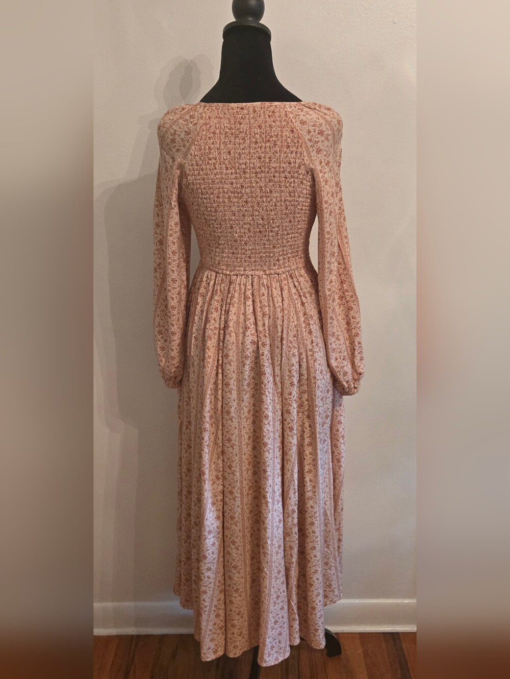 In Loom Dahlia Flowy Rayon Maxi Dress Smocked Long Sleeves Womens Size S - Picture 2 of 12